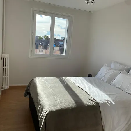 Chez Julien Apartment *